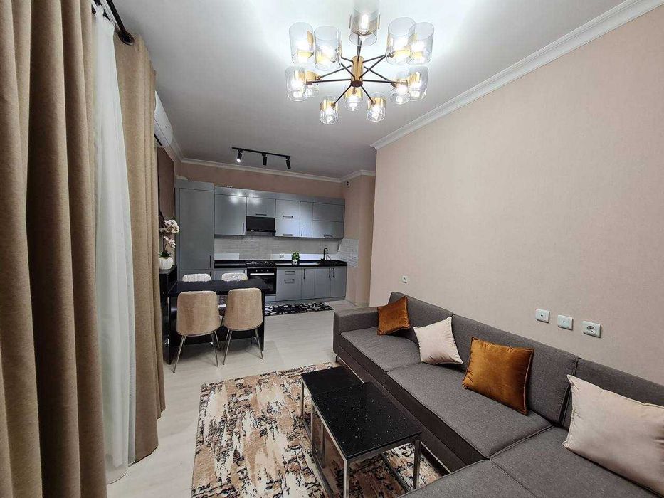 м.Айбек Новый ремонт. 3х ком