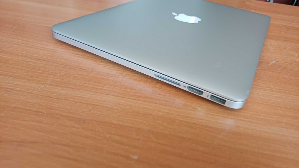 13'Macbook Pro Retina 2014 i5/128GB/8GB Ram A1502 лаптоп
