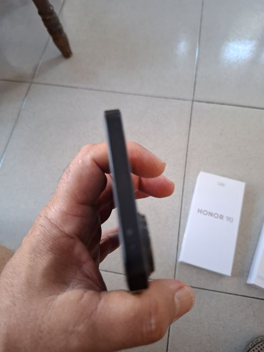 Honor 90 Lite като нов