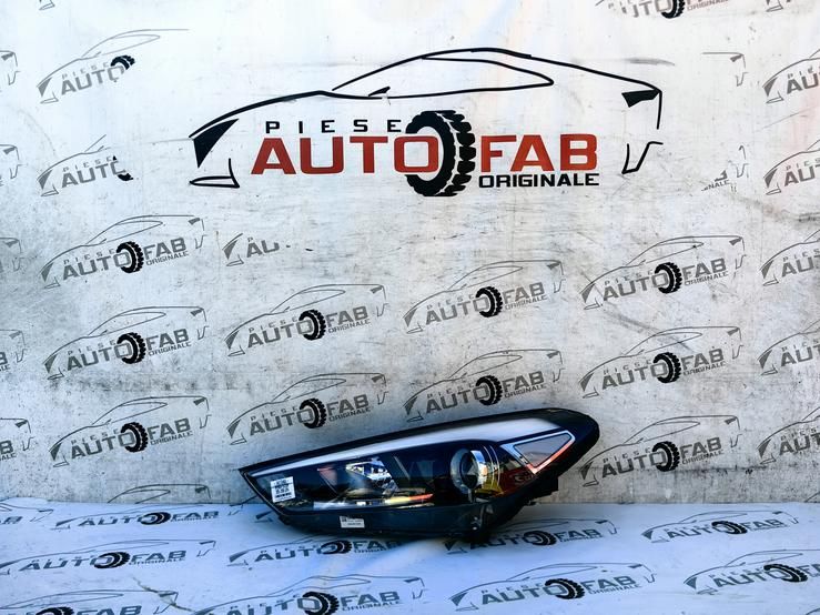 Far stanga Hyundai Tucson lupa 92101D7000 an 2015-2016-2017-2018