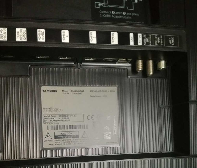 QLED Телевизор 65 Инча Samsung GQ65Q60RGT 4K Ultra HD Smart TV