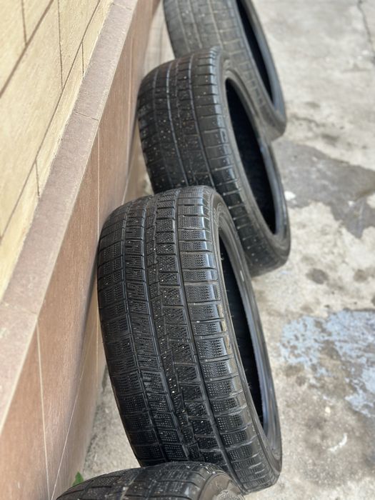 Шины 235/45/18 зимние