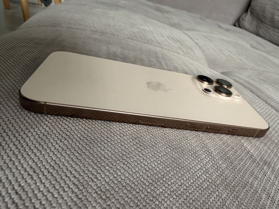 Iphone 16pro max + гаранция 10.10.26