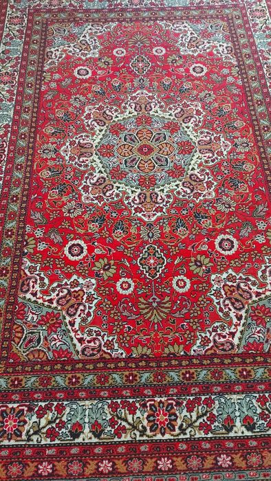 Продам красивый ковер 30.000 тг