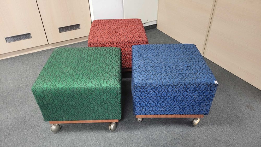 Табуретки на колела