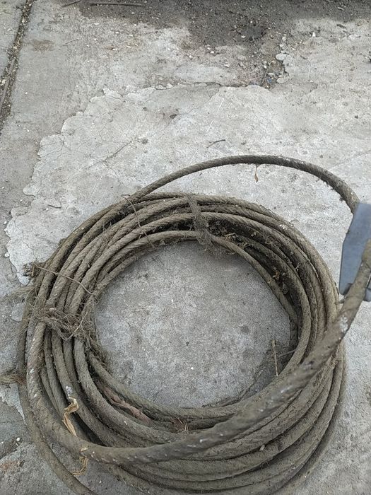 Продам металлический трос.