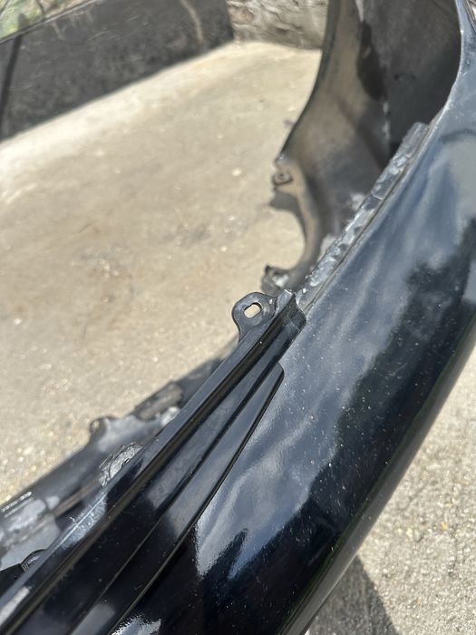 Передний бампер Lexus