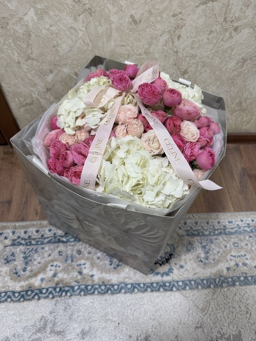 Цветы свежие, от Celine