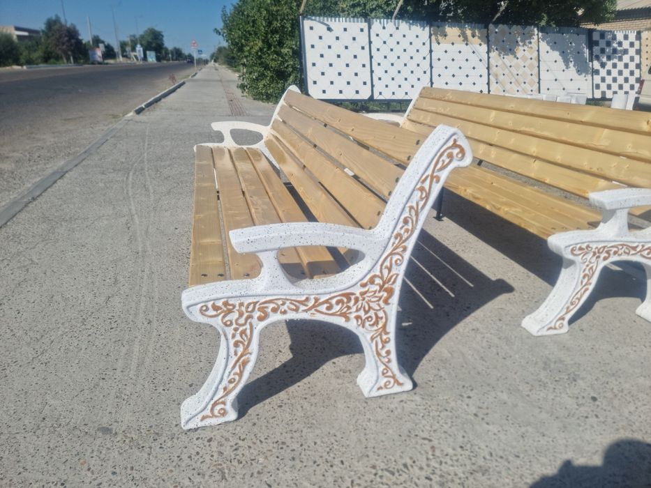 Скамейка из мрамора