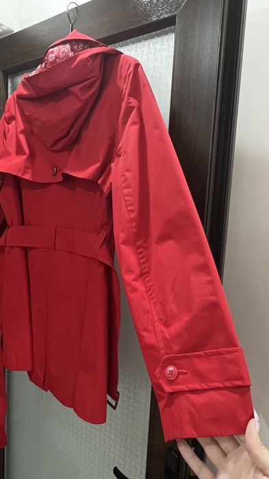 Trench dama culoare rosu