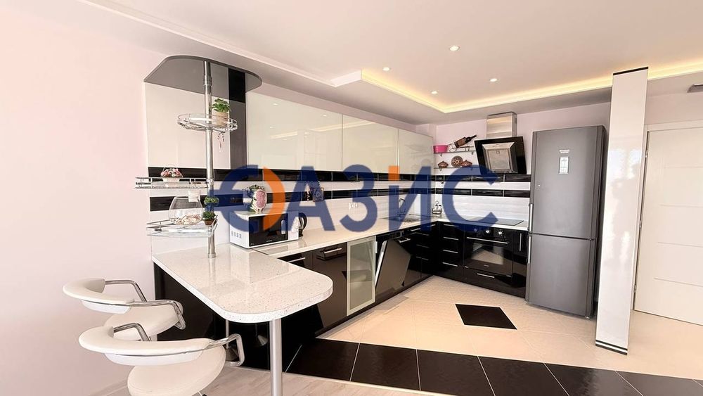 Продава се Тристаен апартамент в с. Равда, Област Бургас - 170 кв.м за 750 €/кв.м - Снимка #13