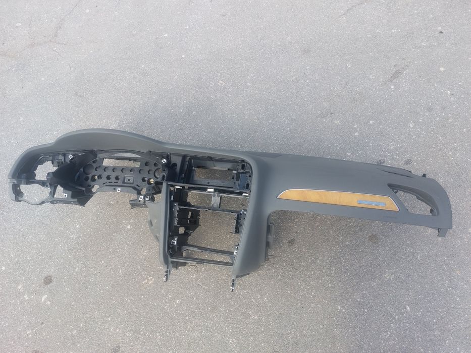 Арматурно табло Audi A4 B8