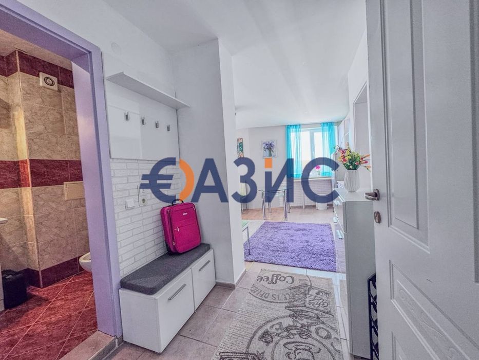 Продава се Тристаен апартамент в Свети Влас - 97 кв.м за 1016 €/кв.м - Снимка #2