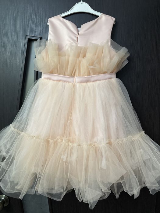 Шикарное бальное платье 5-8 лет