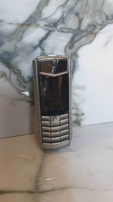 Vertu Ascent Ti  оригинален в идеално състояние
