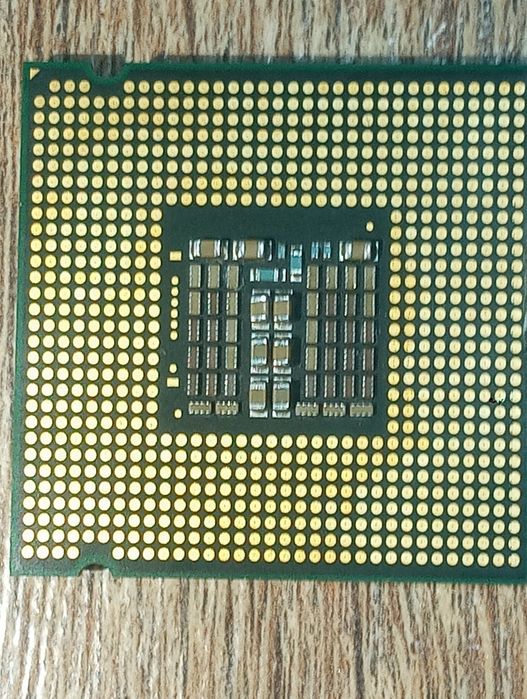 Procesor intel quad core 2.83GHZ