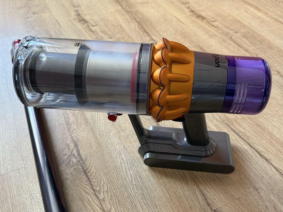 Aspirator V15 Dyson detect absolute