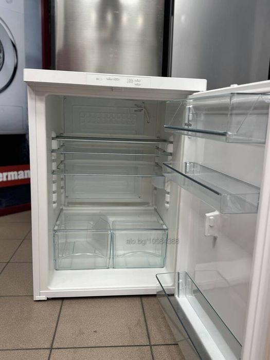 Малък хладилник Miele