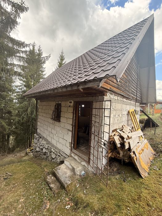 Vand cabana Staiunea Muntele Baisori