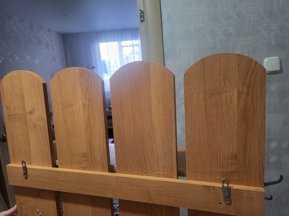 Продам прихожую б/у