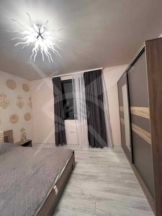 Дава се под наем Четиристаен апартамент в Варна, Бриз - 165 кв.м за 1500 € - Снимка #2