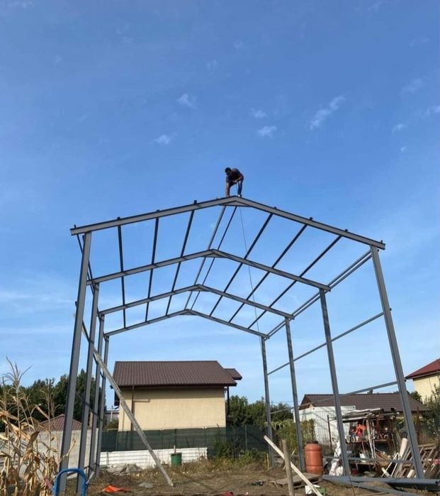 Vând Hală 10x15x4 Preț 5500€