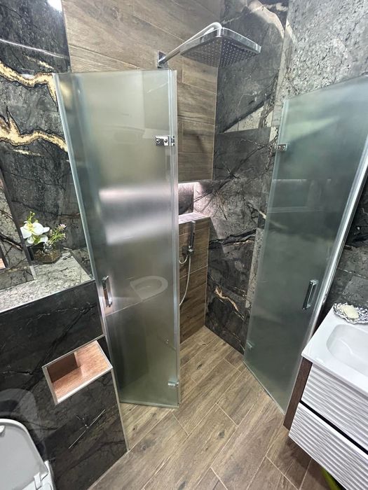 Дава се под наем Тристаен апартамент в Варна, м-т Сотира - 65 кв.м за 765 € - Снимка #15