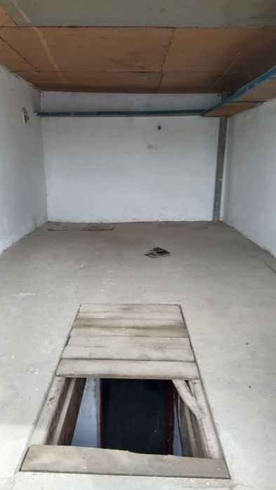 Срочно Гараж продаю в районе Лесоторга