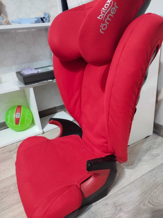 Детское автокресло