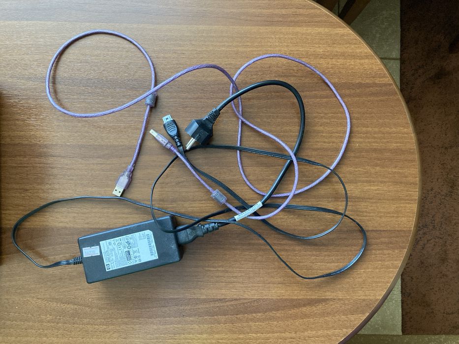 Цветной принтер со сканером hp c4100