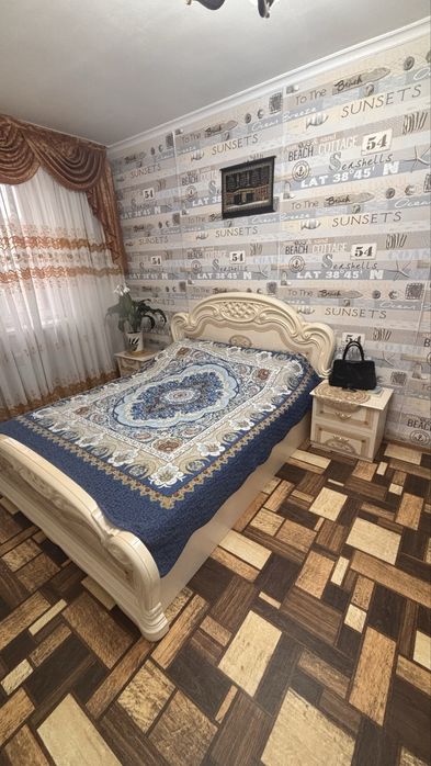 Продам спальный гарнитур