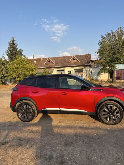 Peugeot 2008 GT  2022 1.2 PureTech Benzina 36535 Km  Inundat