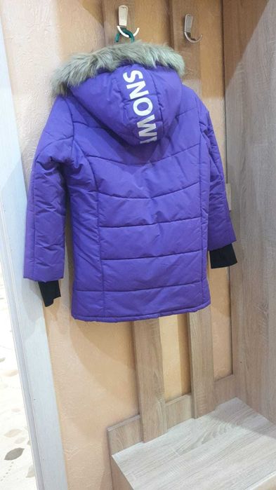 зимняя куртка на девочку 10-12 лет