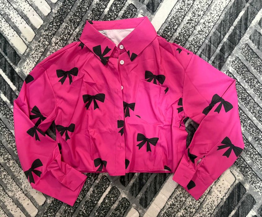 camasa roz cu fundite