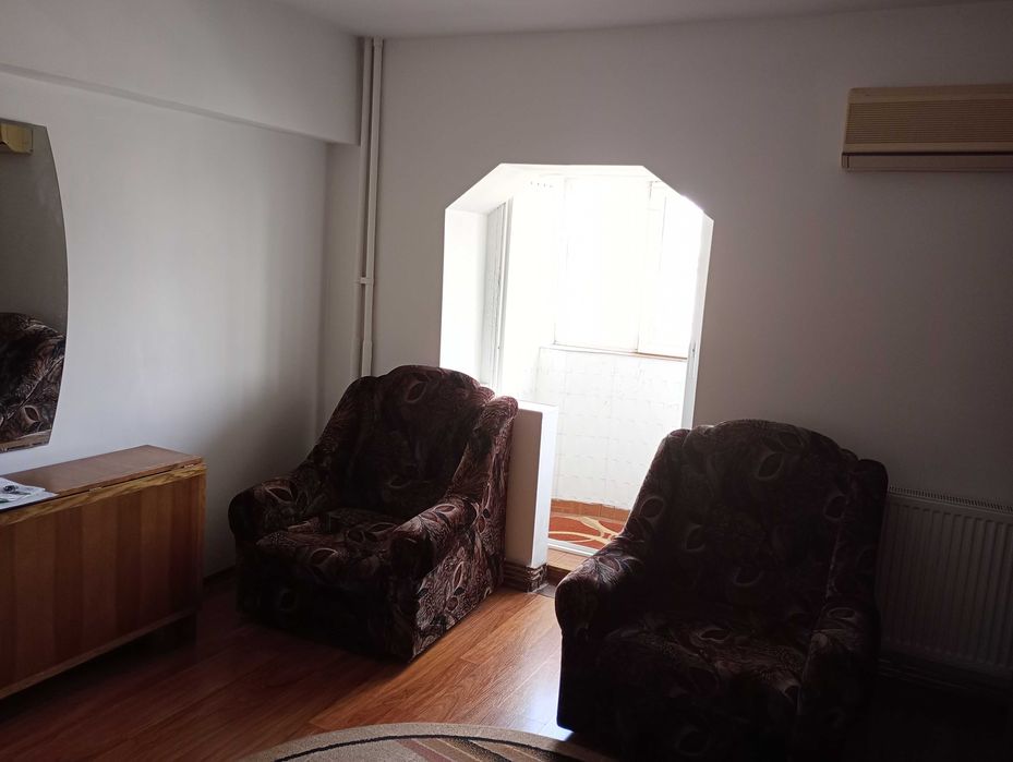 Apartament 1 camera McDonald's