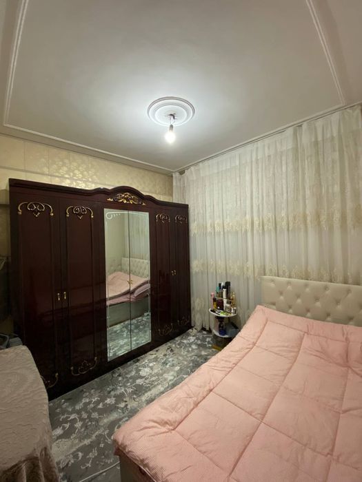 92м2, Срочно , Продам квартиру в Юнусабаде квартал 14 , 4комнатная