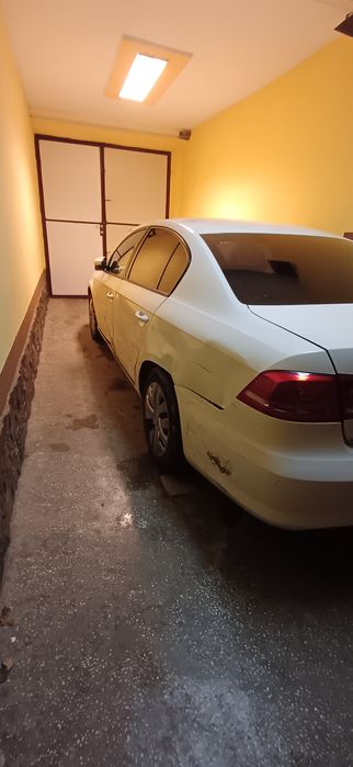 Vand Vw Passat B7 usor avariat