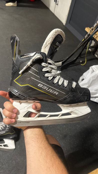Хоккейные коньки Bauer m40