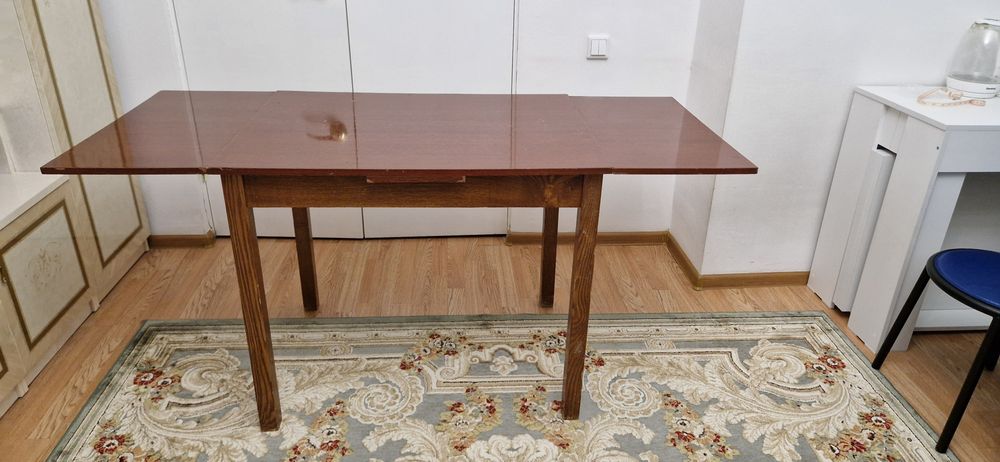 Стол раскладной, длина 1,6*  65