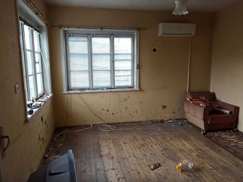 Продава се Къща в Казанлък - 100 кв.м за 842 €/кв.м - Снимка #5