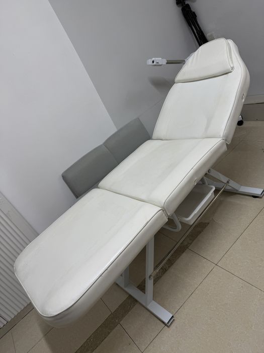 Продам кушетку в хорошем состоянии