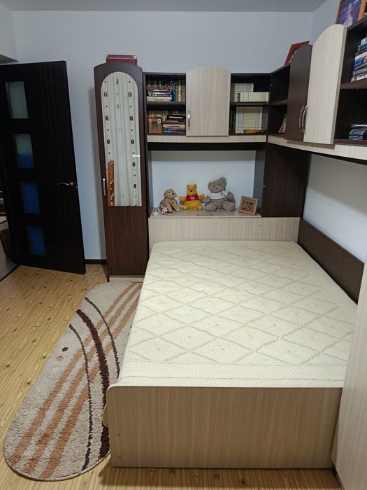 Vând urgent apartament 3 camere