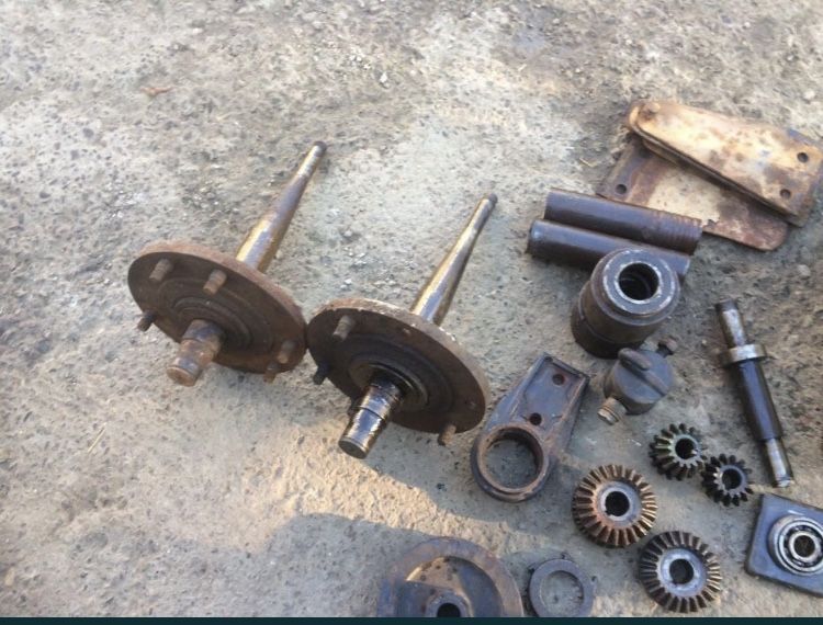 Cositoare Grendland si Deutz Fahr KM22 pt Piese