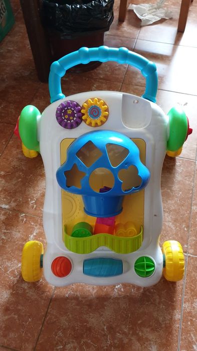 De vânzare tricicleta și antemergator