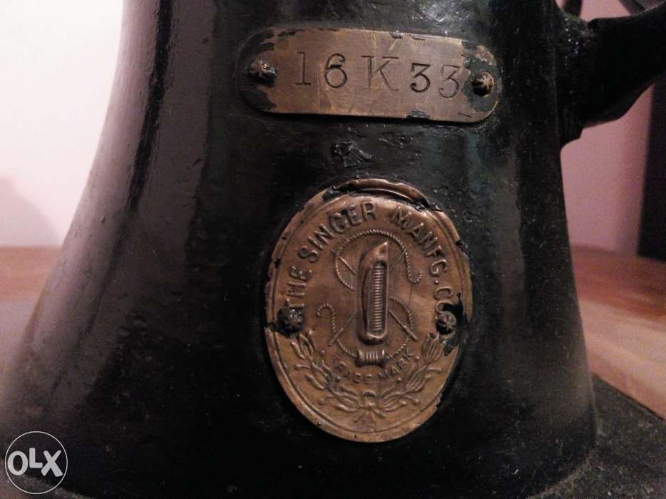 Vand masina de cusut SINGER seria 16K33