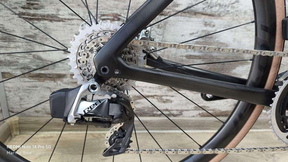 Карбонов шосеен велосипед Specialized Tarmac SL7 S-Works SRAM Red AXS Powermeter Roval | 56