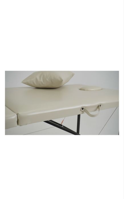 Массажная кушетка