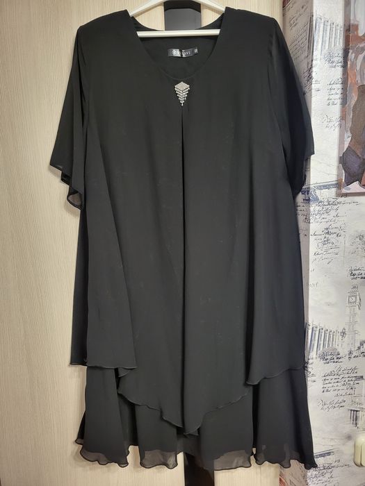 Продам платье, р.52, новое.