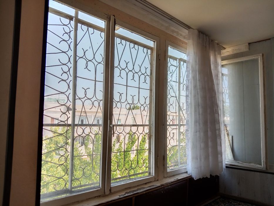 Деревянные окна отдам даром