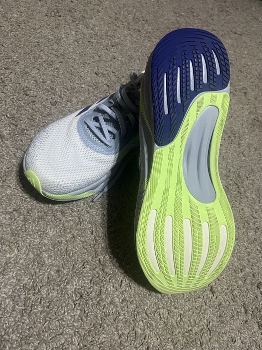 Кроссовки Adidas